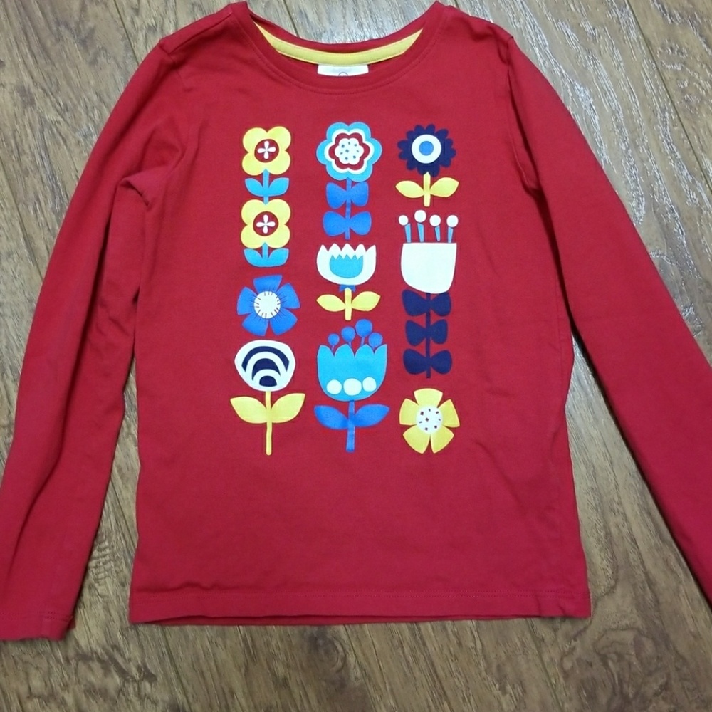 Girls long sleeve shirt sz 130